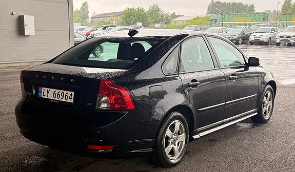 Volvo S40 6 of 30