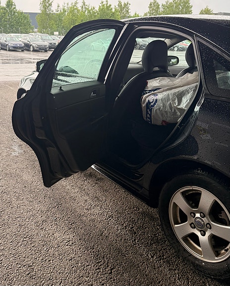 Volvo S40 19 of 30