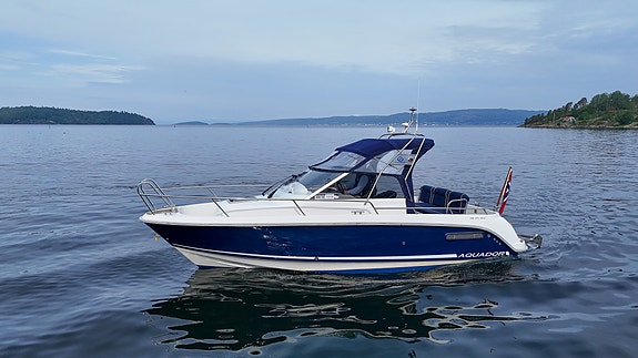 Flott Aquador 25 WAe med Mercruiser 320 hk QSD diesel. God historikk. Bør sees! 12 of 30