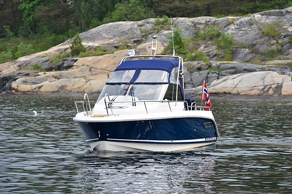 Flott Aquador 25 WAe med Mercruiser 320 hk QSD diesel. God historikk. Bør sees! 10 of 30