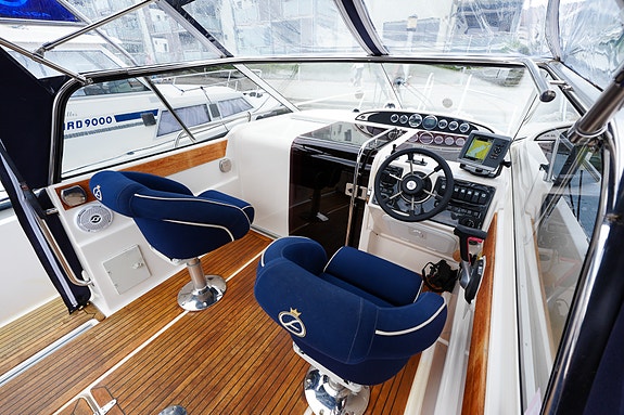 Flott Aquador 25 WAe med Mercruiser 320 hk QSD diesel. God historikk. Bør sees! 23 of 30