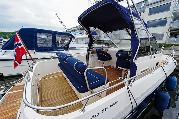 Flott Aquador 25 WAe med Mercruiser 320 hk QSD diesel. God historikk. Bør sees! 21 of 30