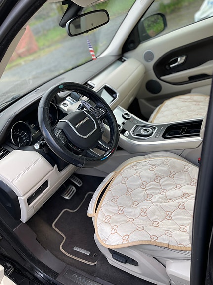 Land Rover Range Rover Evoque 7 of 21