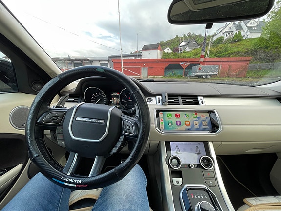 Land Rover Range Rover Evoque 18 of 21