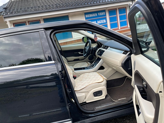Land Rover Range Rover Evoque 8 of 21