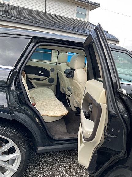 Land Rover Range Rover Evoque 12 of 21