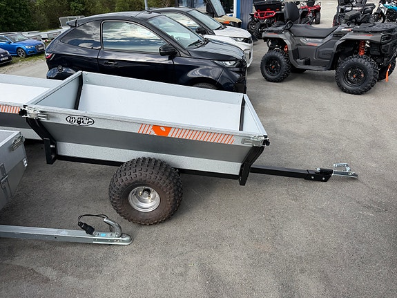 CFMOTO CFORCE 850 BLACK EDITION - 5års garanti. - 71HK - SERVO - VINSJ - LEDLYS - BAKBOKS - 26" DEKK - KAMPANJE PÅ UTVALGTE MODELLER UTSTILT I BUTIKK FÅ MED GRATIS TILHENGER 11 of 11