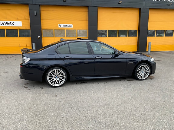 BMW 520d 4 of 23