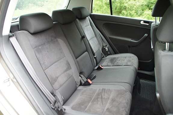 Volkswagen Golf Plus 22 of 30
