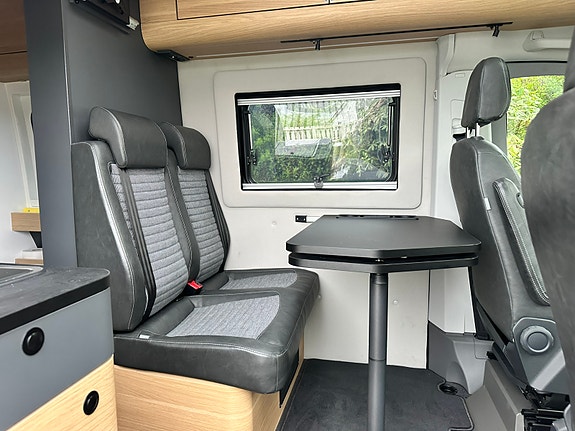 Adria Twin Max 680 SGX 4 of 5