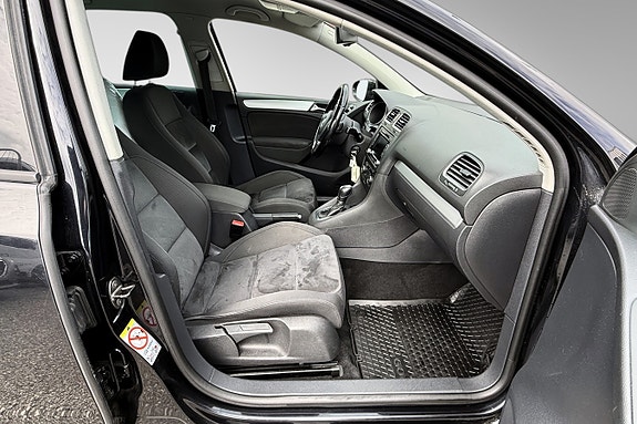 Volkswagen Golf VI 22 of 30
