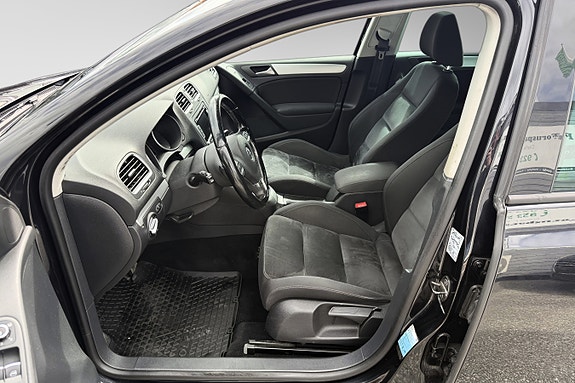 Volkswagen Golf VI 18 of 30