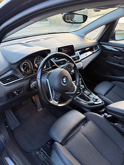 BMW 225xe 10 of 10