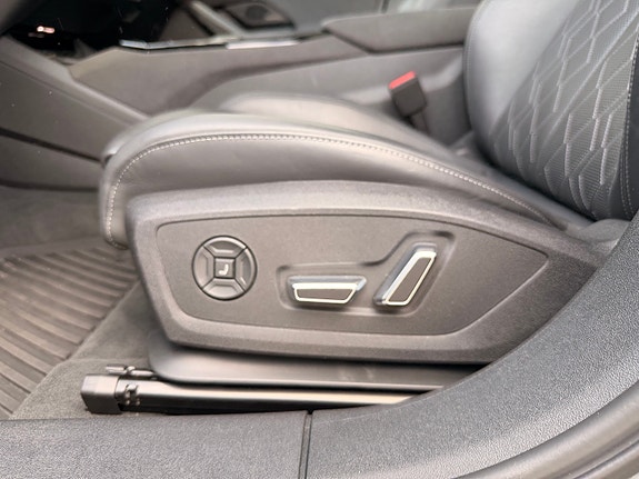 Audi S6 e-tron 22 of 27