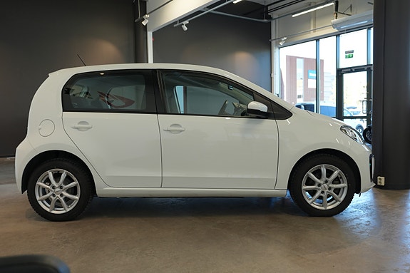Volkswagen UP! 6 of 27