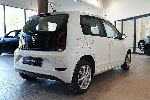 Volkswagen UP! 5 of 5
