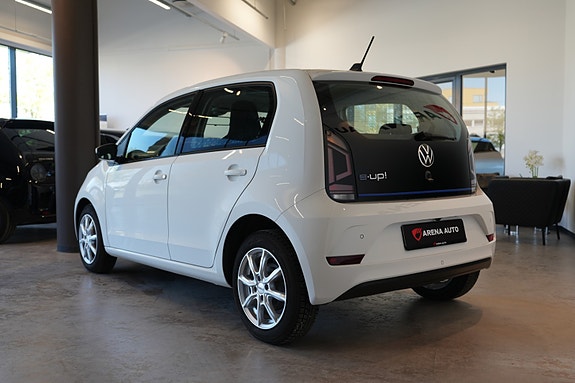 Volkswagen UP! 3 of 5