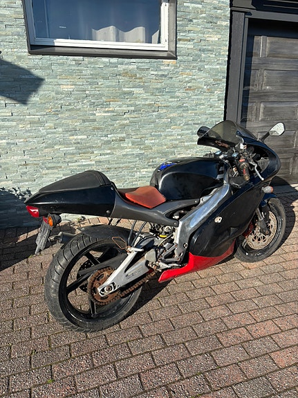 Aprilia RS 125 4 of 5