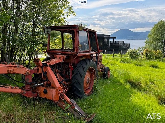 Volvo 1974 BM 430 Traktorgraver 2 of 5