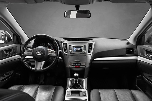 Subaru Outback 23 of 30