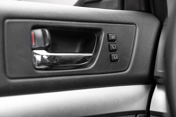 Subaru Outback 12 of 30