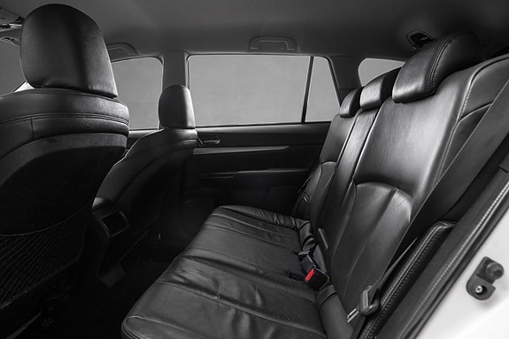 Subaru Outback 17 of 30