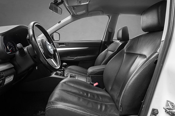 Subaru Outback 15 of 30