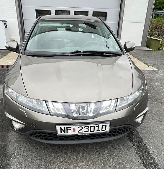 Honda Civic 2 of 5