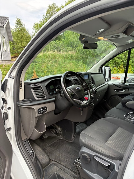 Ford Transit Custom 340L 6 of 12