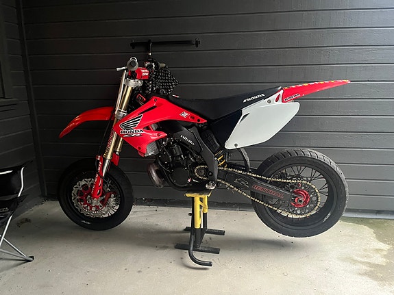 Honda CR250R 4 of 5
