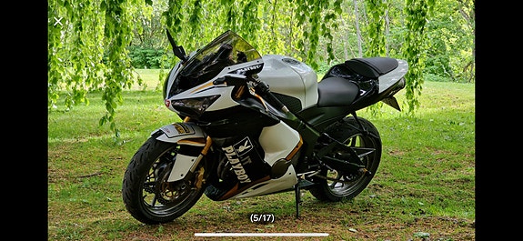 Kawasaki Ninja ZX-6R 7 of 9
