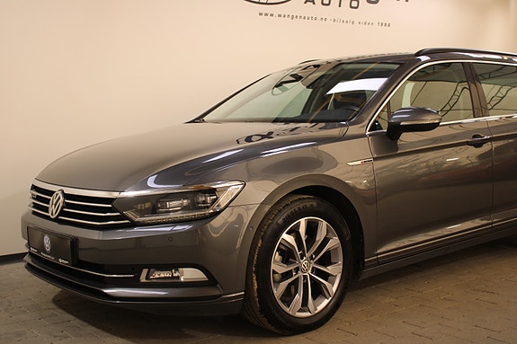 Volkswagen Passat 3 of 30