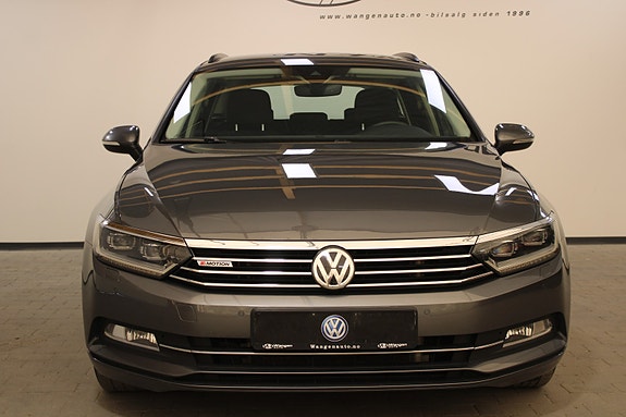Volkswagen Passat 2 of 30