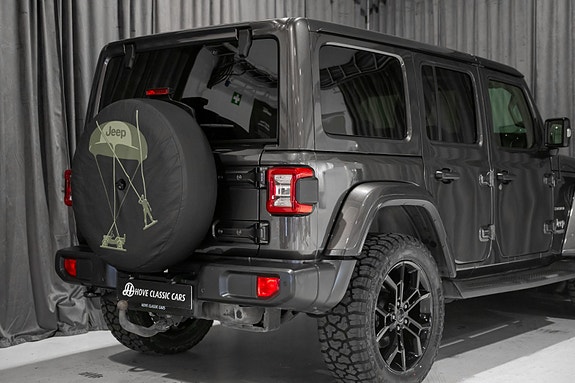 Jeep Wrangler 9 of 30