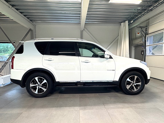 SsangYong Rexton 8 of 13