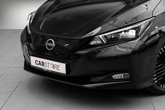 Nissan Leaf 2 of 5