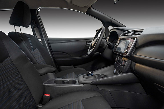 Nissan Leaf 21 of 22