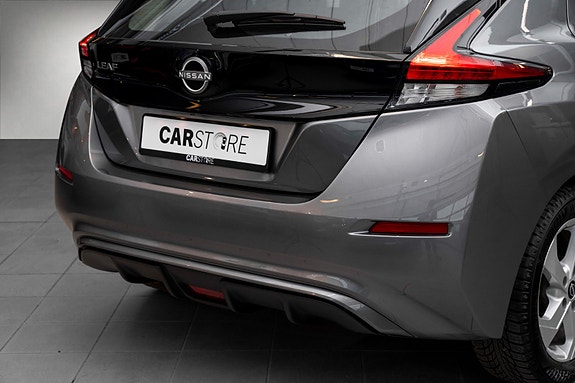 Nissan Leaf 6 of 22