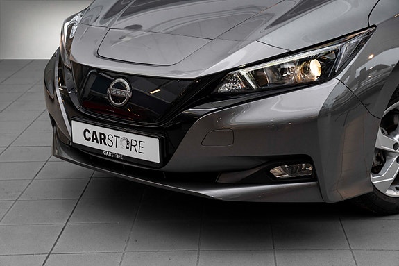 Nissan Leaf 2 of 5