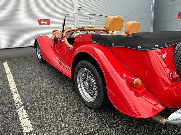 Morgan Plus 4 19 of 28