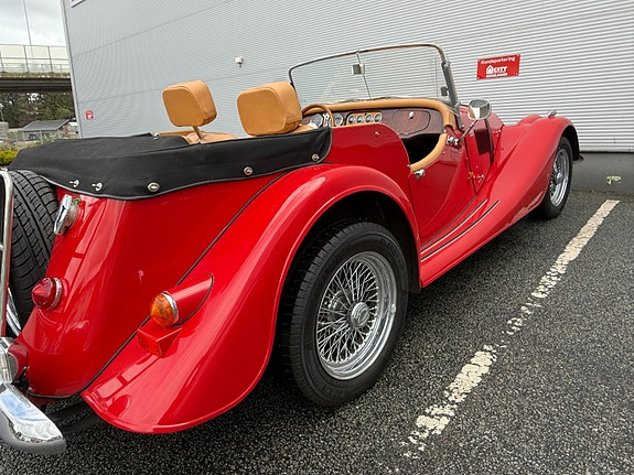 Morgan Plus 4 18 of 28