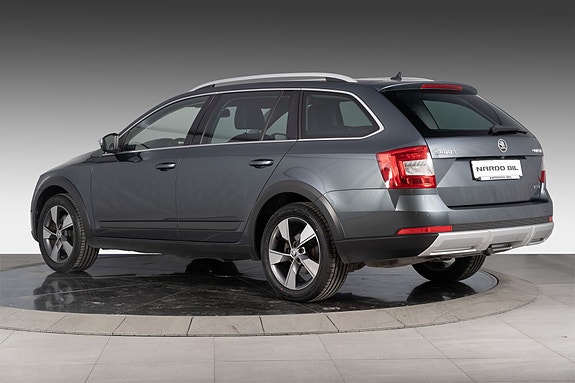 Skoda Octavia Scout 5 of 5
