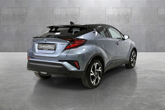 Toyota C-HR 5 of 5