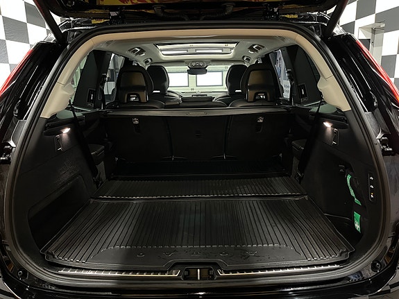 Volvo XC90 22 of 30
