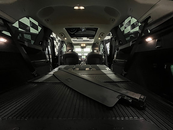 Volvo XC90 26 of 30