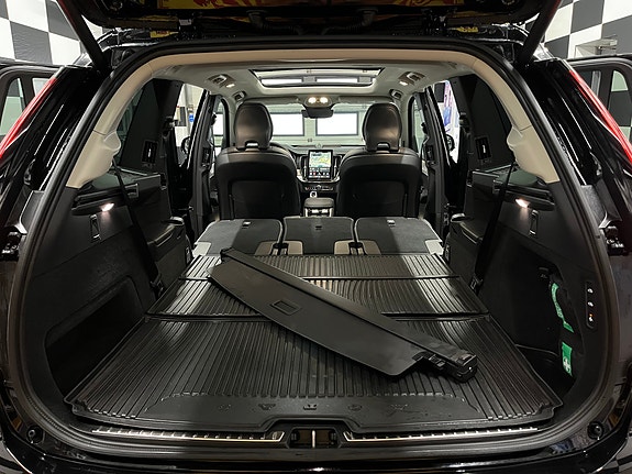 Volvo XC90 23 of 30