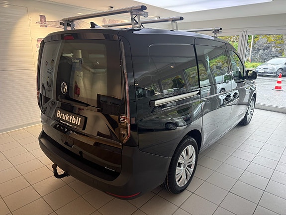 Volkswagen Caddy Maxi 2 of 12