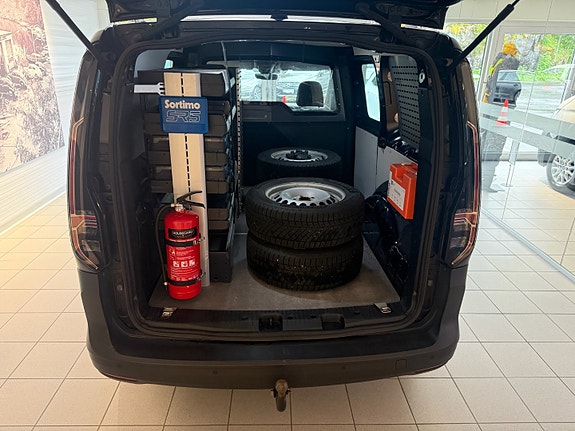 Volkswagen Caddy Maxi 5 of 12