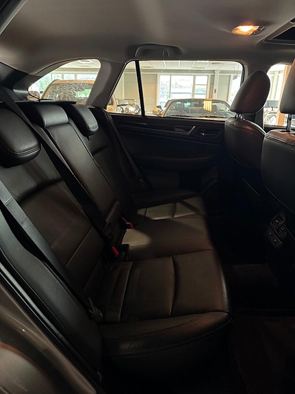 Subaru Outback 22 of 25