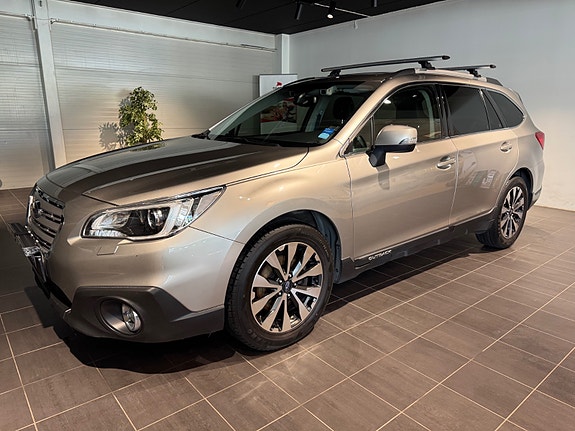 Subaru Outback 2 of 5